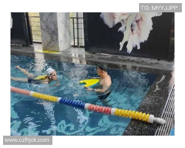 蝶泳锻炼对身心健康的全方位益处及其独特的健身效果分析